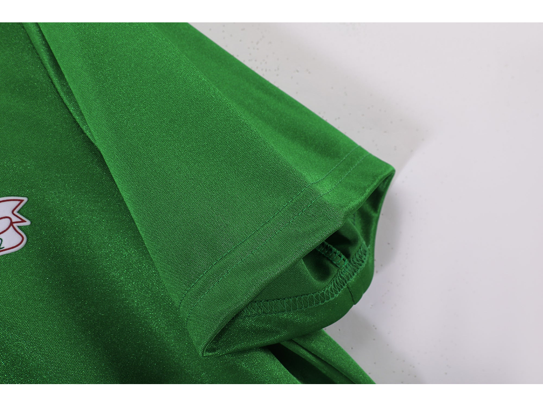 Liverpool 1992/93 (Away Kit) 10