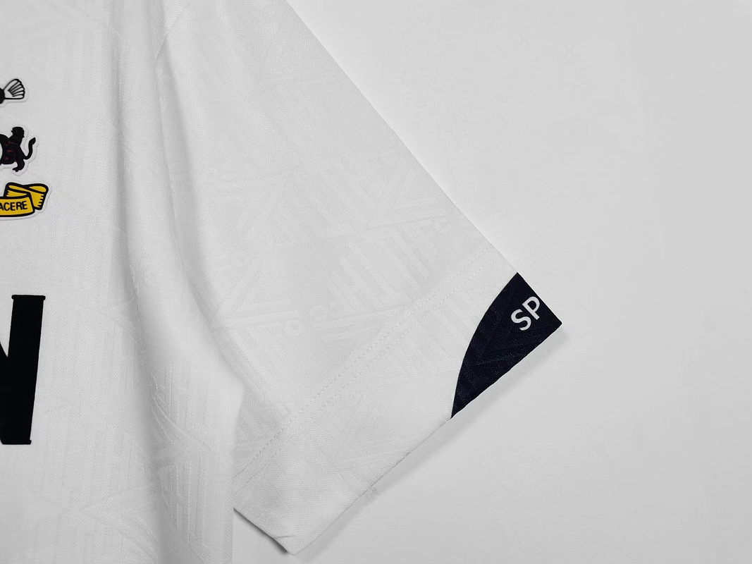 Tottenham Hotspur 1991/93 (Home Kit) 10