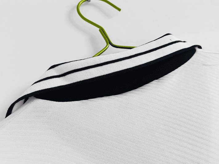 Tottenham Hotspur 1994/95 (Home Kit) 3