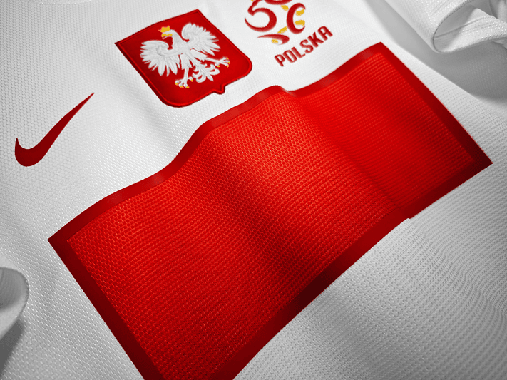 Polonia 2012 (Home Kit) 5