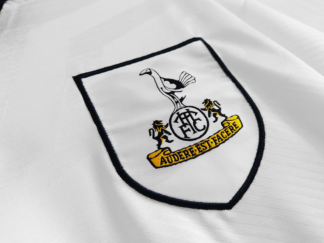 Tottenham Hotspur 1994/95 (Home Kit) 5