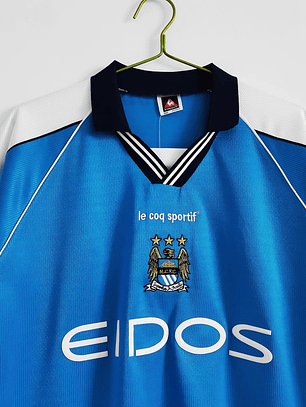 Manchester City 1999/00 (Home Kit)
