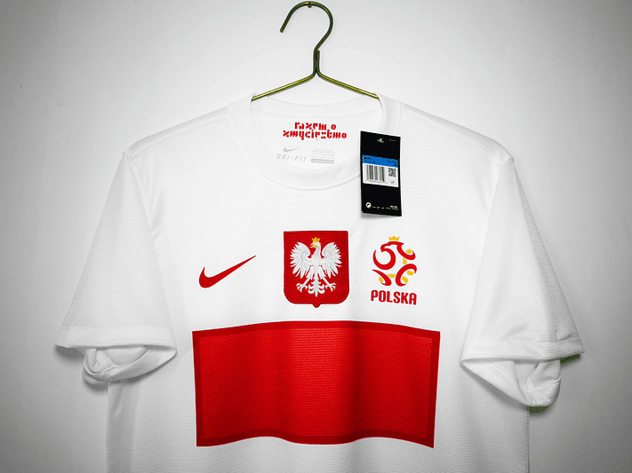Polonia 2012 (Home Kit) 9