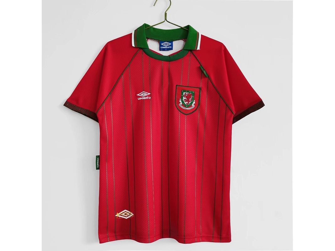 Gales 1994/96 (Home Kit) 1