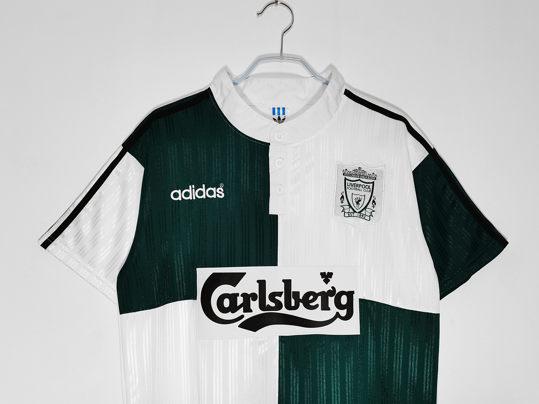 Liverpool 1995/96 (Away Kit) 2