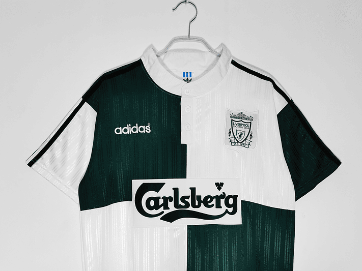Liverpool 1995/96 (Away Kit) 2