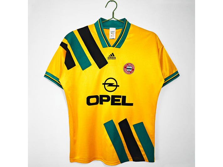 Bayern Munich 1993/95 (Away Kit) 1
