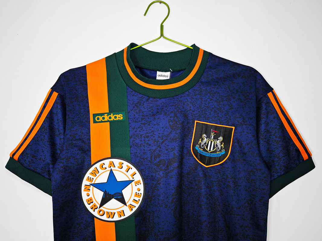 New Castle 1997/98 (Away Kit) 2