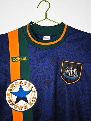 New Castle 1997/98 (Away Kit)