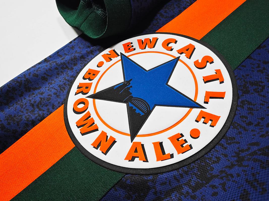 New Castle 1997/98 (Away Kit) 3