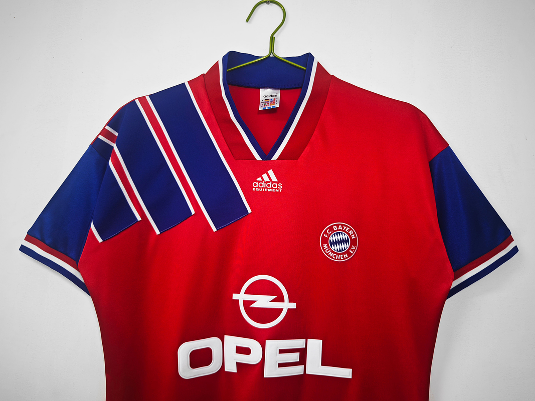 Bayern Munich 1993/95 (Home Kit) 2