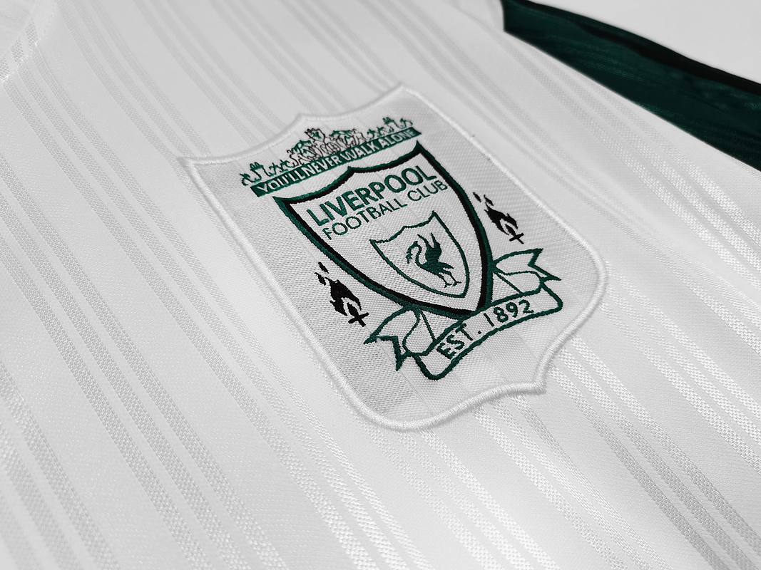 Liverpool 1995/96 (Away Kit) 13
