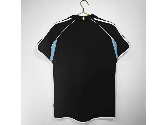New Castle 2000/01 (Away Kit) 8