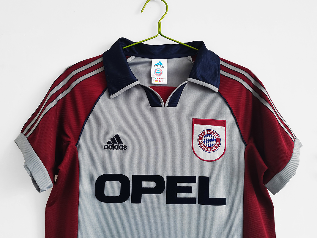 Bayern Munich 1998/99 (Third Kit) 2