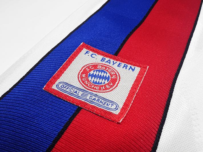 Bayern Munich 1996/98 (Away Kit) 10