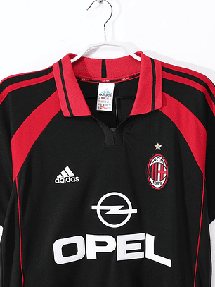 AC Milan 2000/01 (Away Kit)
