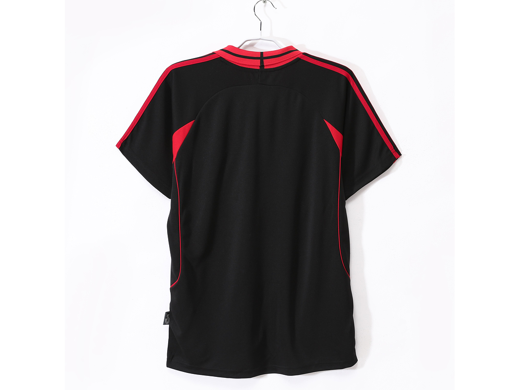 AC Milan 2000/01 (Away Kit) 7