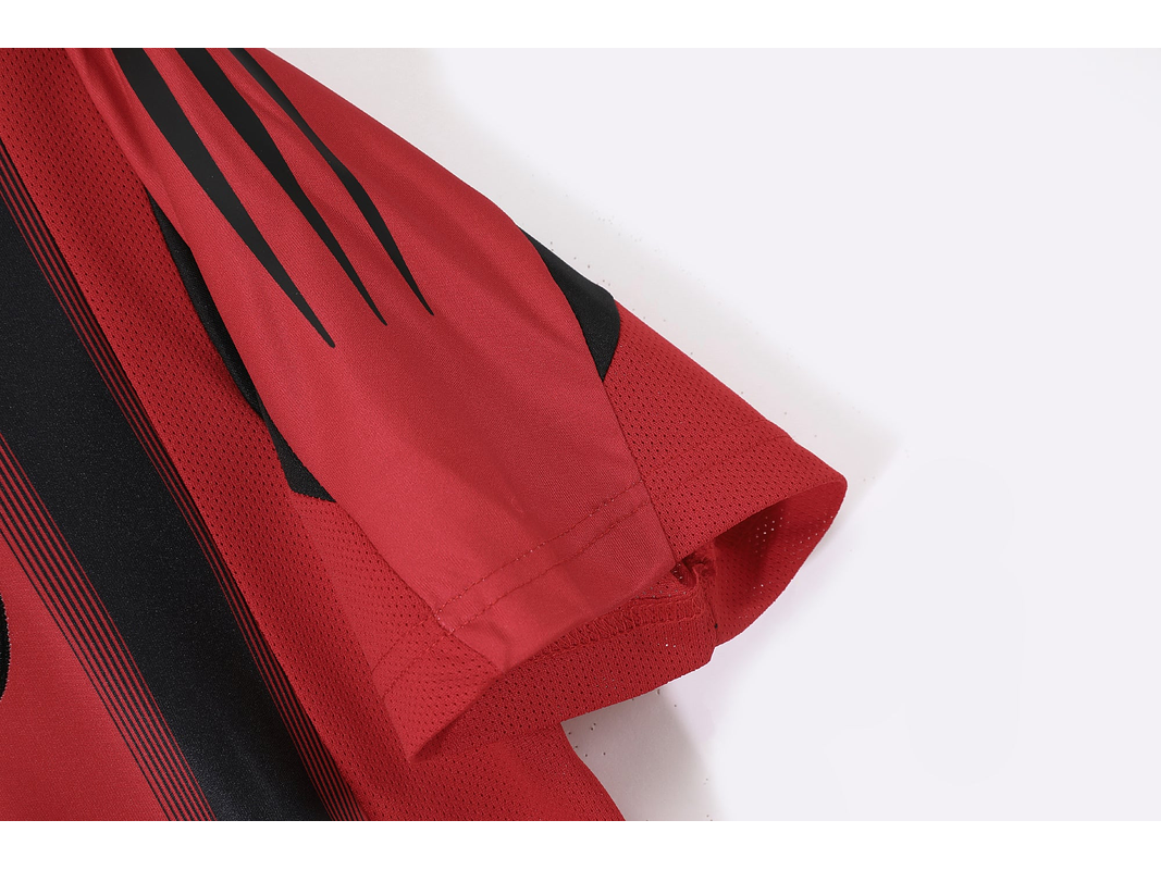 AC Milan 2004/05 (Home Kit) 6