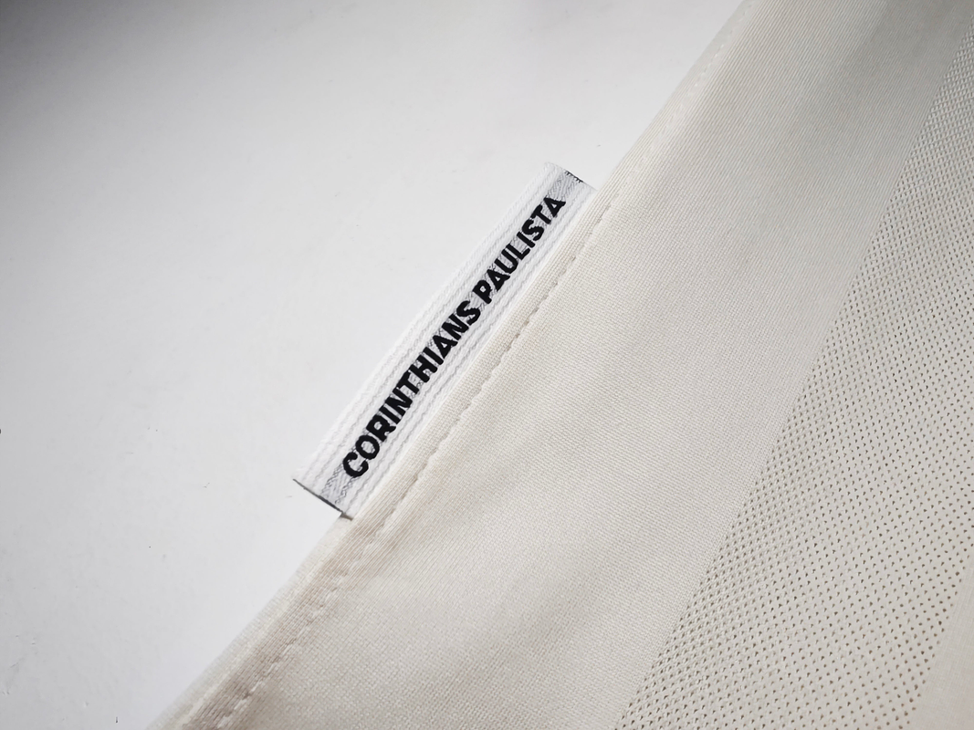 Corinthians 2012 (Home Kit) 8