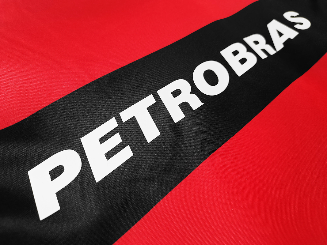 Flamengo 2000/01 (Home Kit) 3