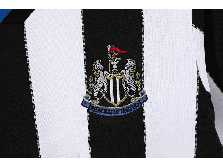 New Castle 2000/01 (Home Kit) 9