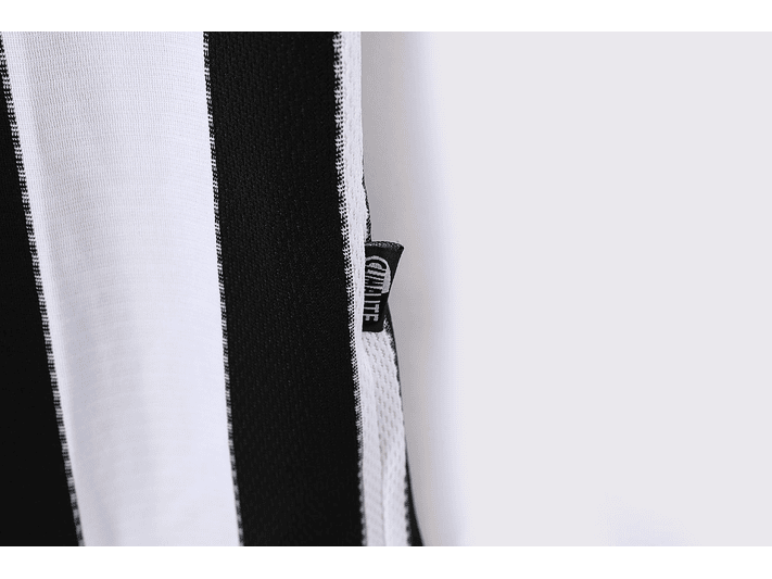 New Castle 2000/01 (Home Kit) 13