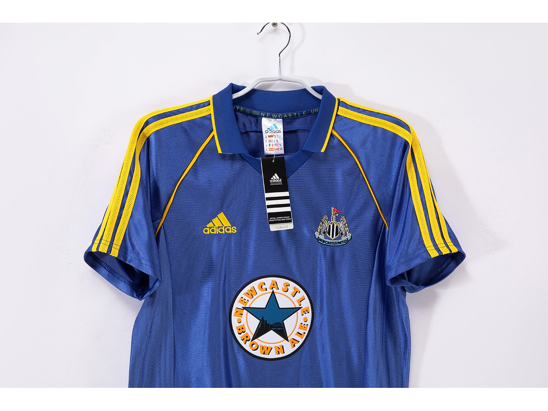 New Castle 1998/00 (Away Kit) 7
