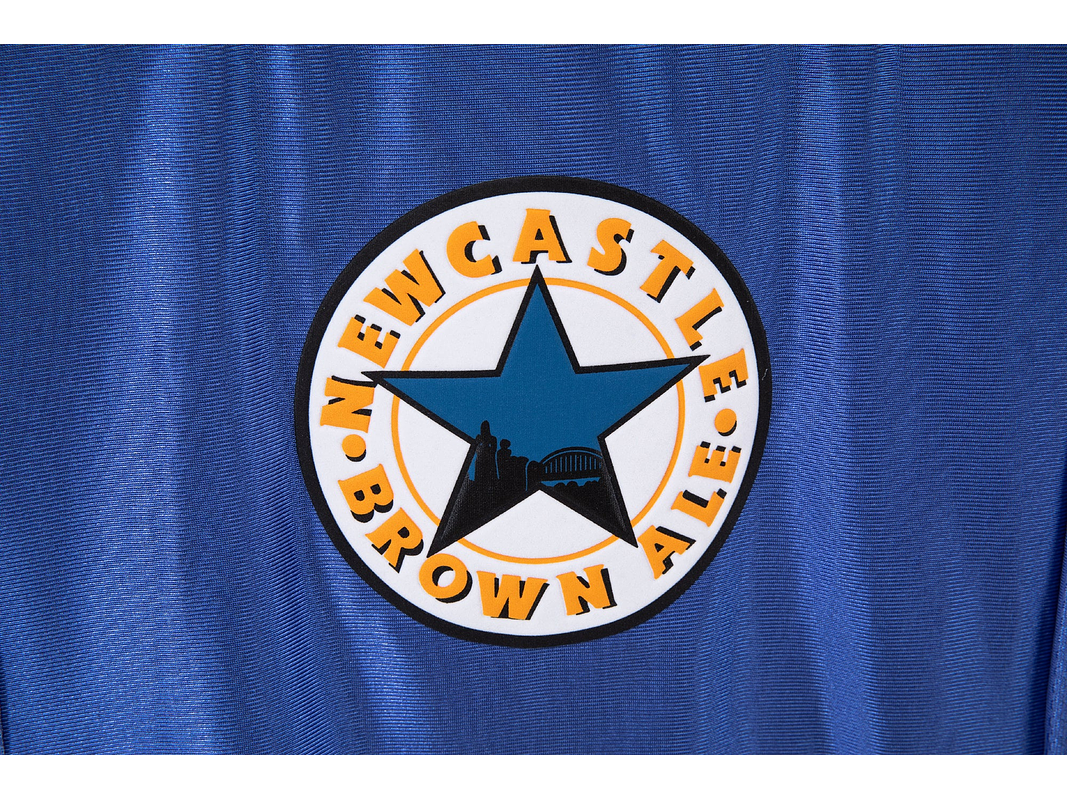 New Castle 1998/00 (Away Kit) 9