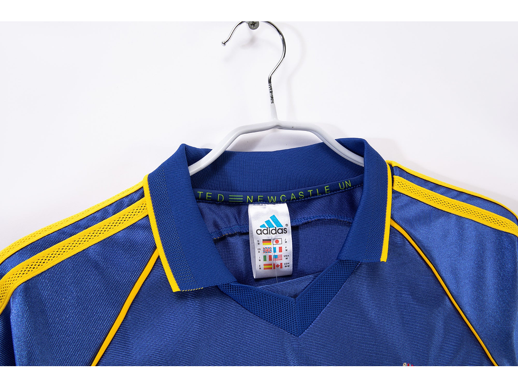 New Castle 1998/00 (Away Kit) 11