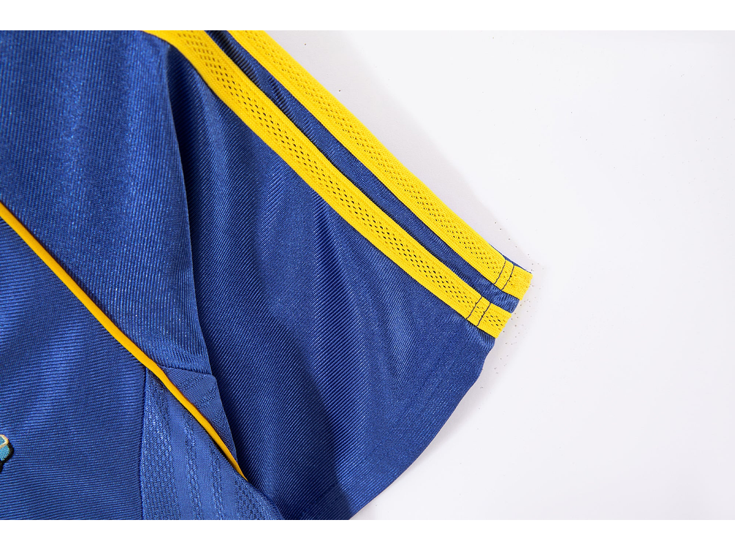 New Castle 1998/00 (Away Kit) 13