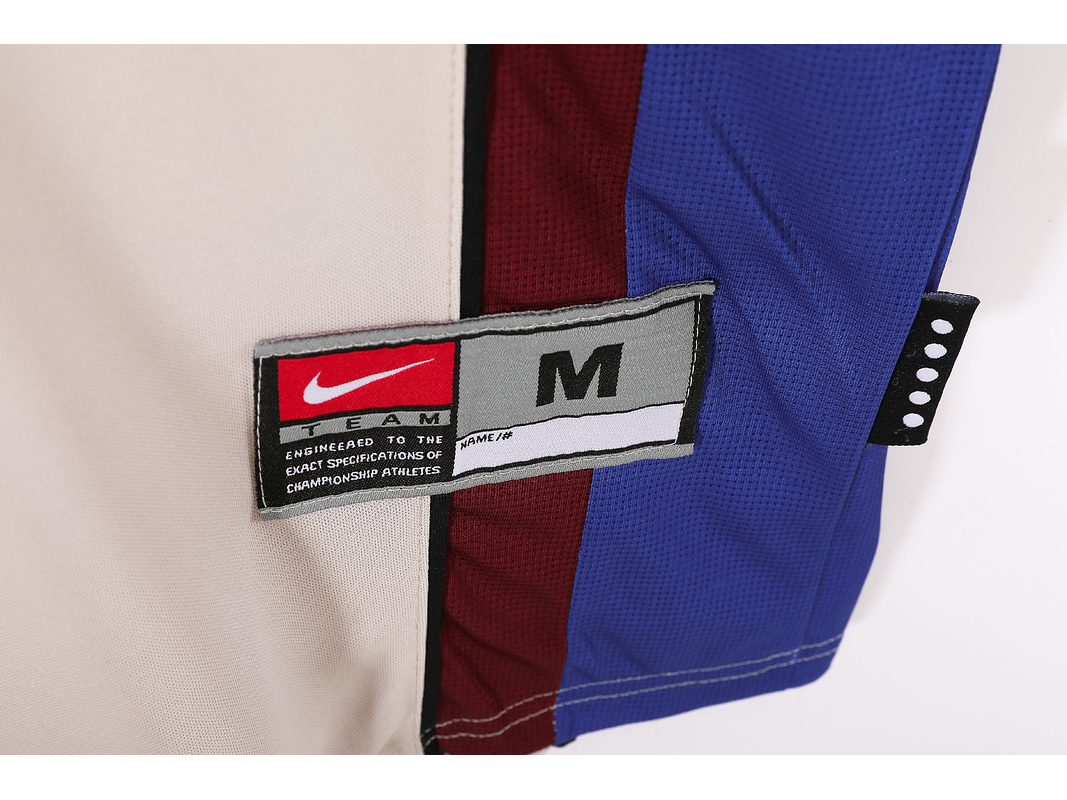 Barcelona 1998/99 (Away Kit) 4