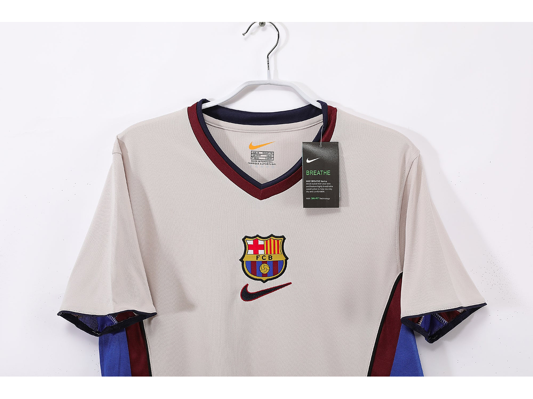 Barcelona 1998/99 (Away Kit) 6