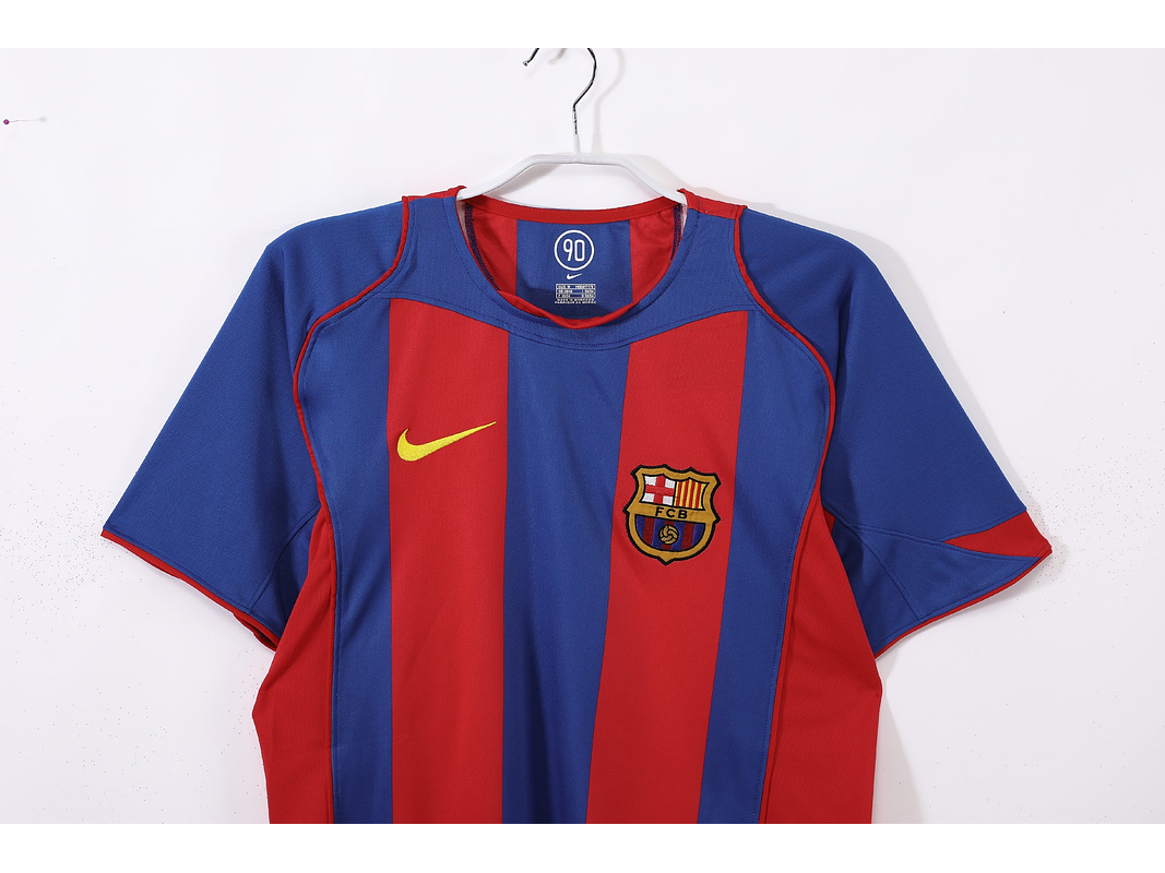 Barcelona 2004/05 (Home Kit) 2