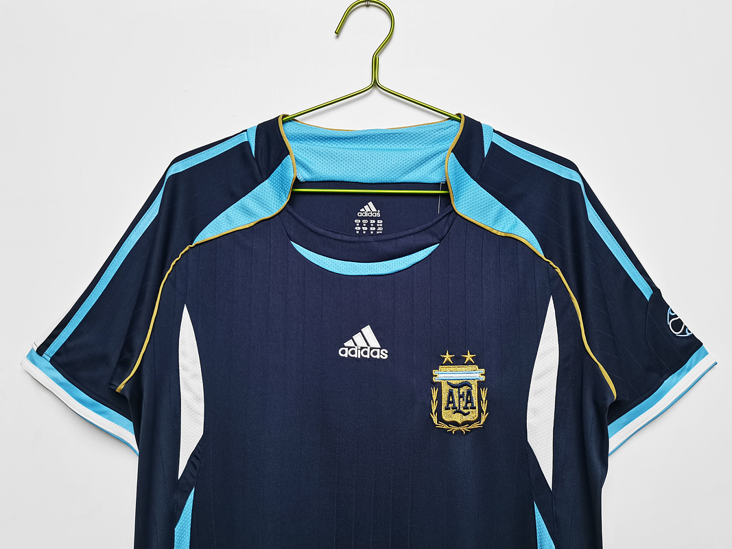 Argentina 2006 (Away Kit) 2