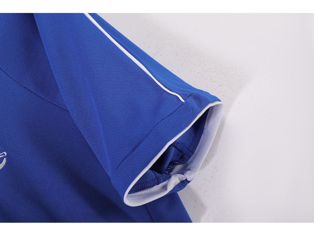 Chelsea 2001/03 (Home Kit) 6