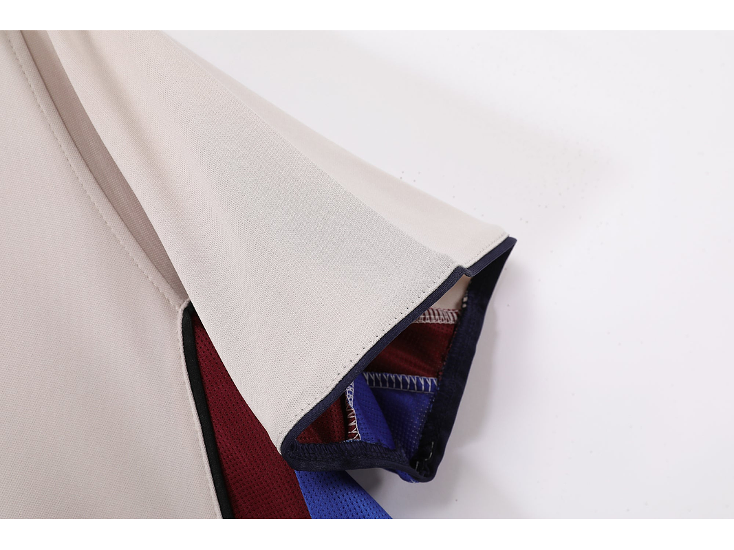 Barcelona 1998/99 (Away Kit) 8