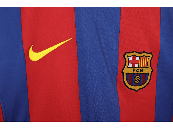 Barcelona 2004/05 (Home Kit) 6