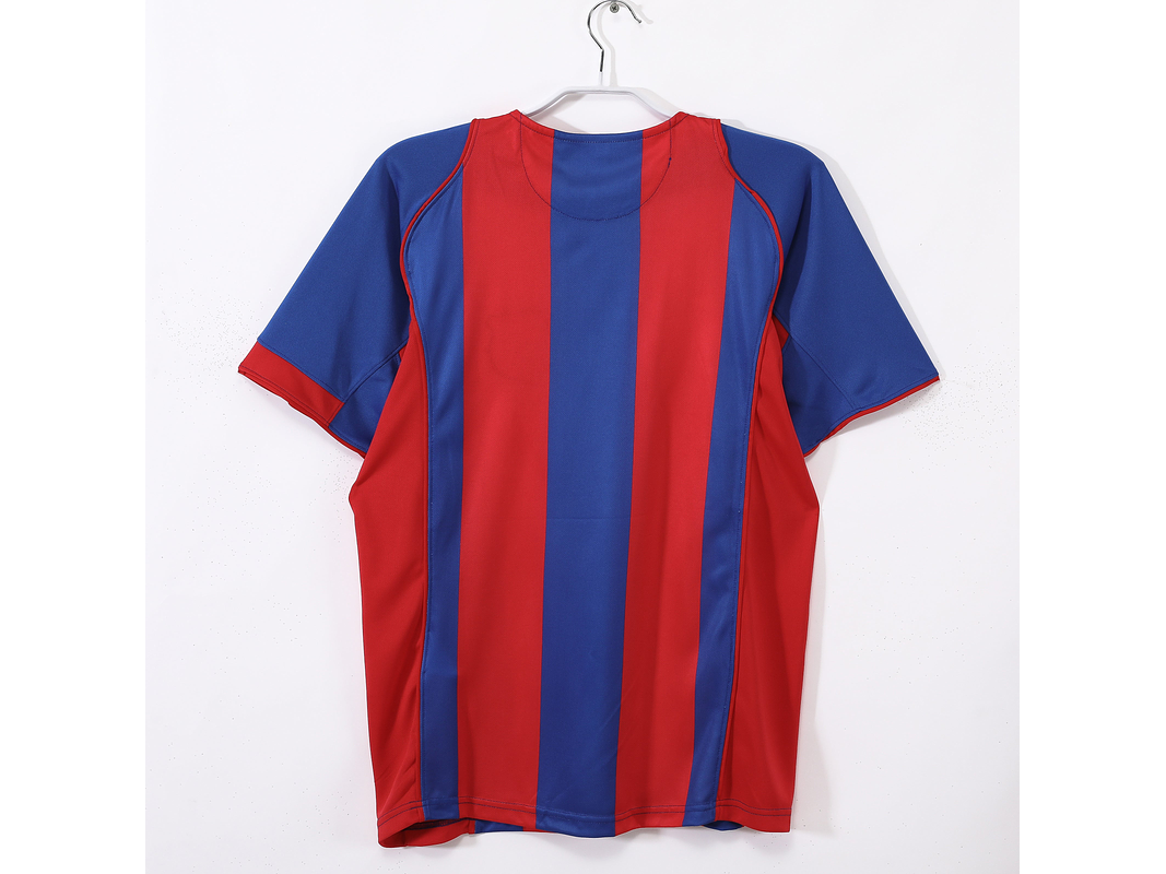 Barcelona 2004/05 (Home Kit) 9