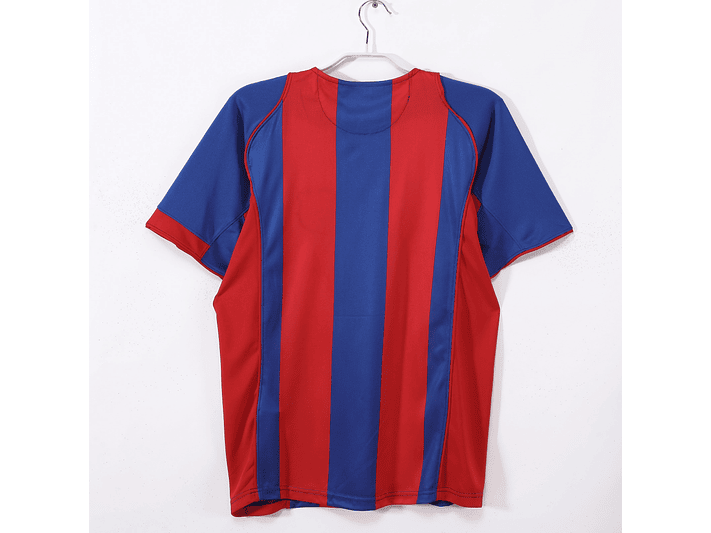 Barcelona 2004/05 (Home Kit) 9