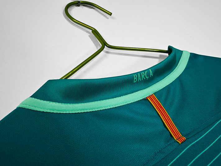 Barcelona 2016/17 (Third Kit) 4