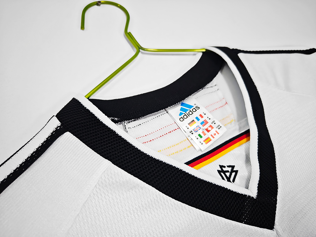 Alemania 1998 (Home Kit) 3