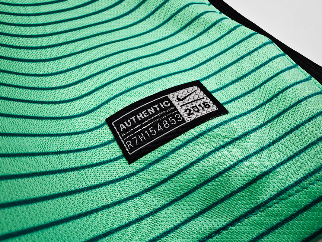 Barcelona 2016/17 (Third Kit) 5