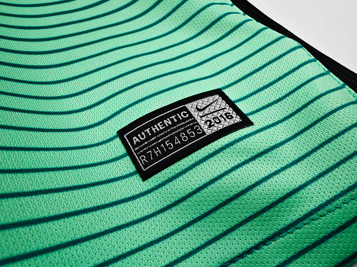 Barcelona 2016/17 (Third Kit) 5