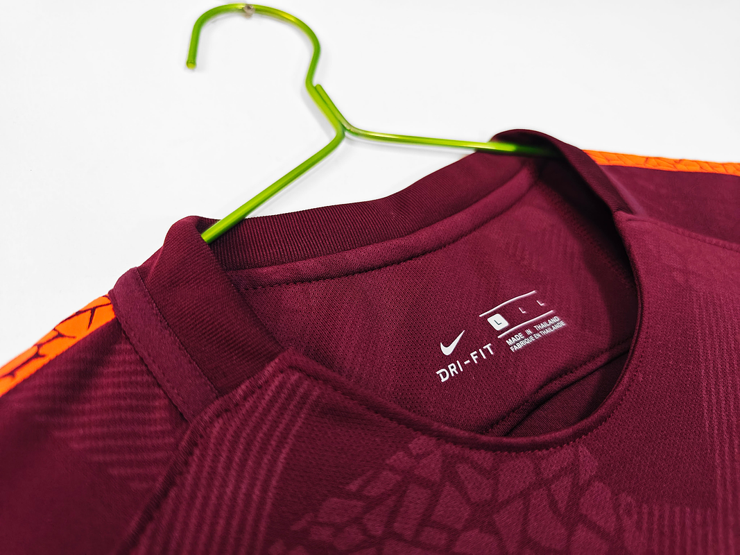 Barcelona 2017/18 (Third Kit) 9