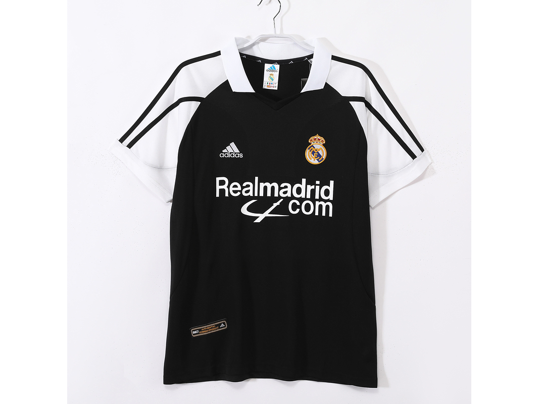 Real Madrid 2001/02 (Away Kit) 1