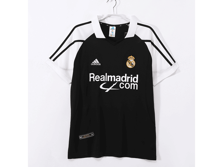 Real Madrid 2001/02 (Away Kit) 1