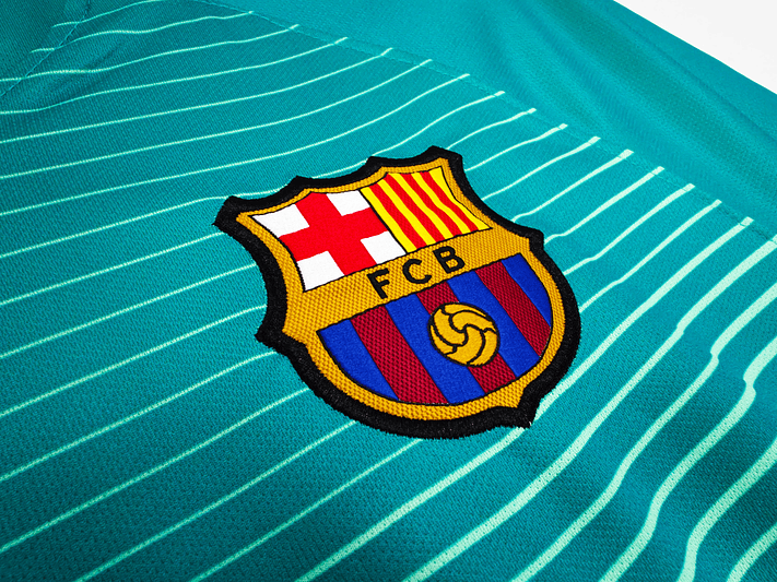 Barcelona 2016/17 (Third Kit) 6