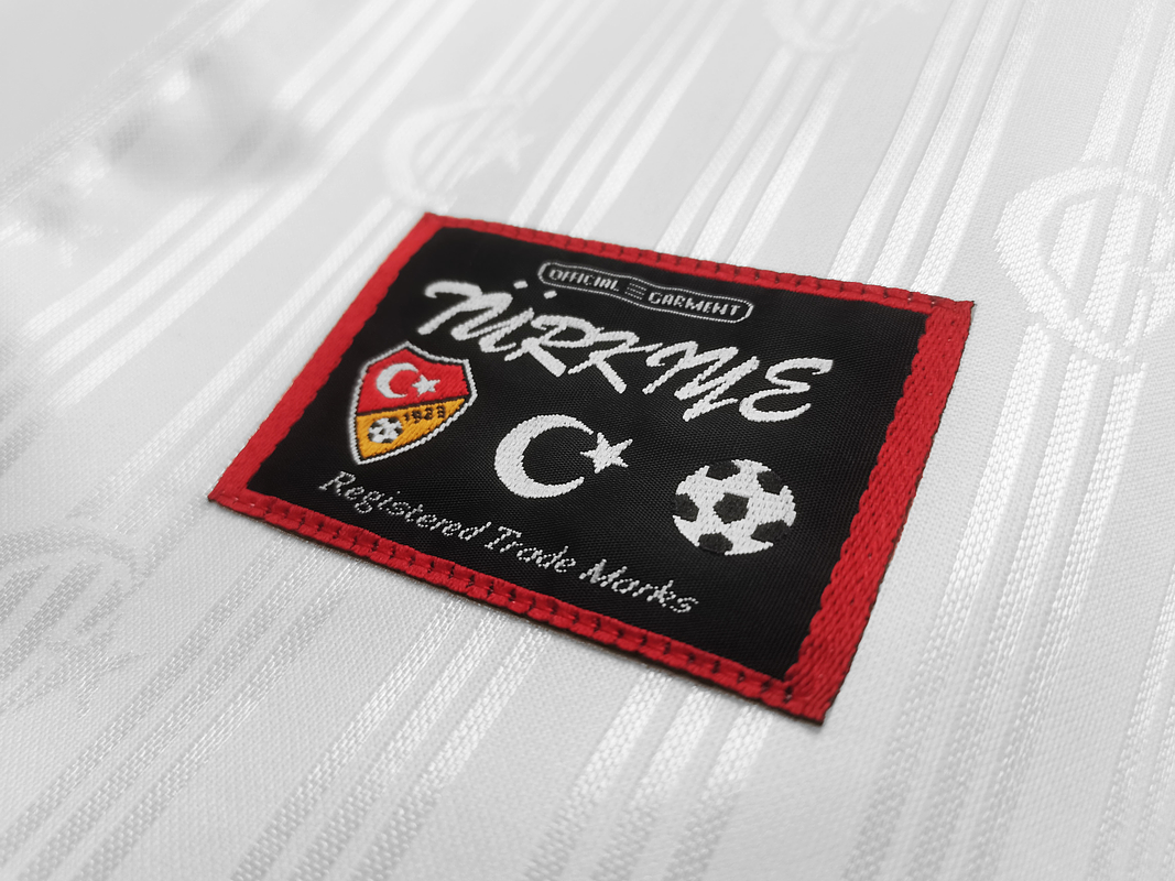 Turquía 1996 (Away Kit) 9
