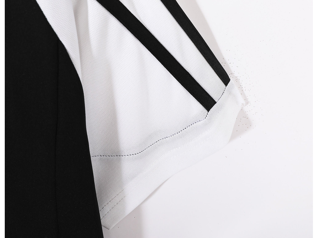 Real Madrid 2001/02 (Away Kit) 5