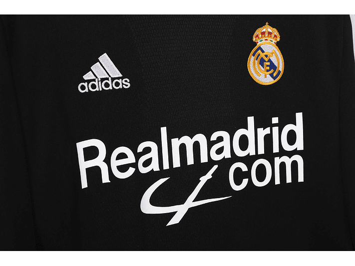 Real Madrid 2001/02 (Away Kit) 6
